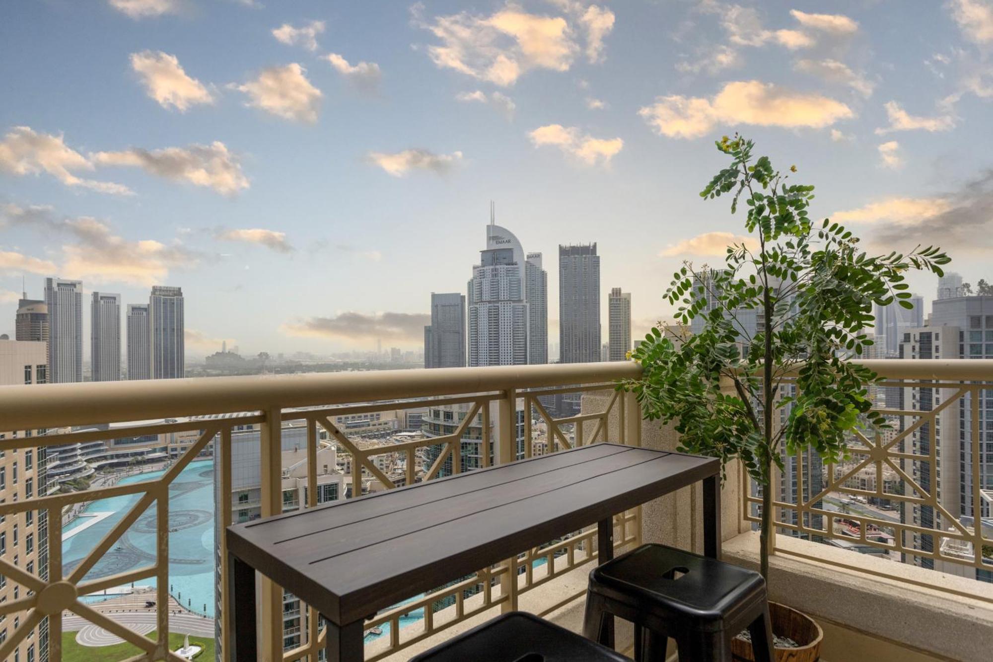 Luxury 2Br Downtown Apt With Burj Khalifa Views Dubai Ngoại thất bức ảnh